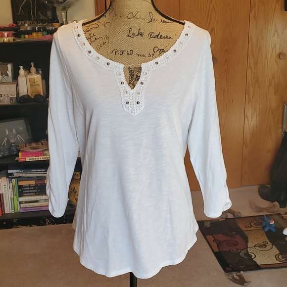 Lane Bryant size 14/16 white embellished shirt - Picture 1 of 8